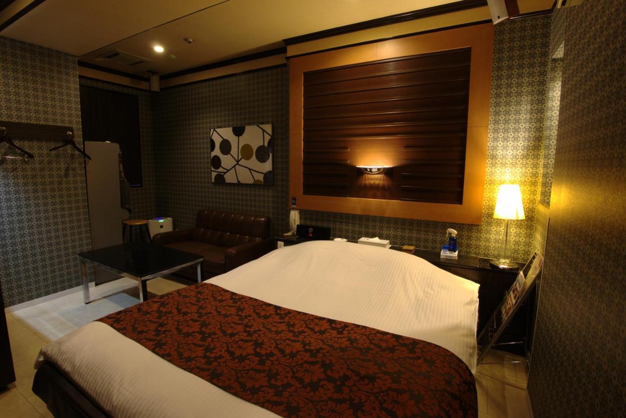 Hotel Allure (Adults Only) Наґоя Екстер'єр фото