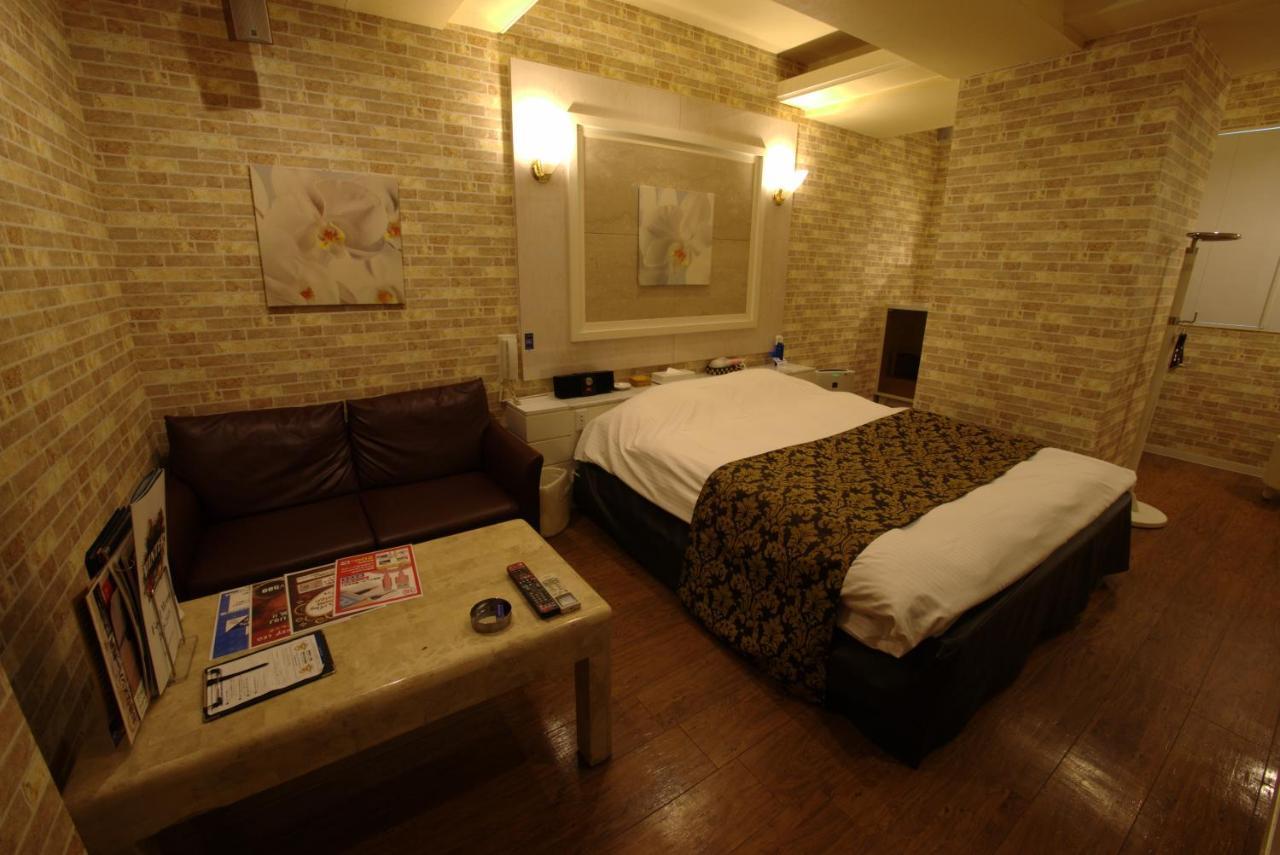 Hotel Allure (Adults Only) Наґоя Екстер'єр фото
