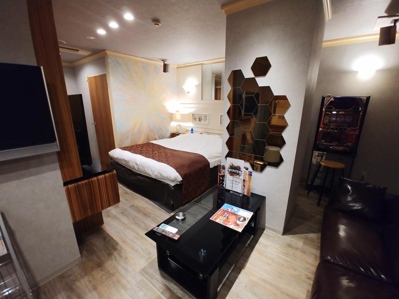 Hotel Allure (Adults Only) Наґоя Екстер'єр фото