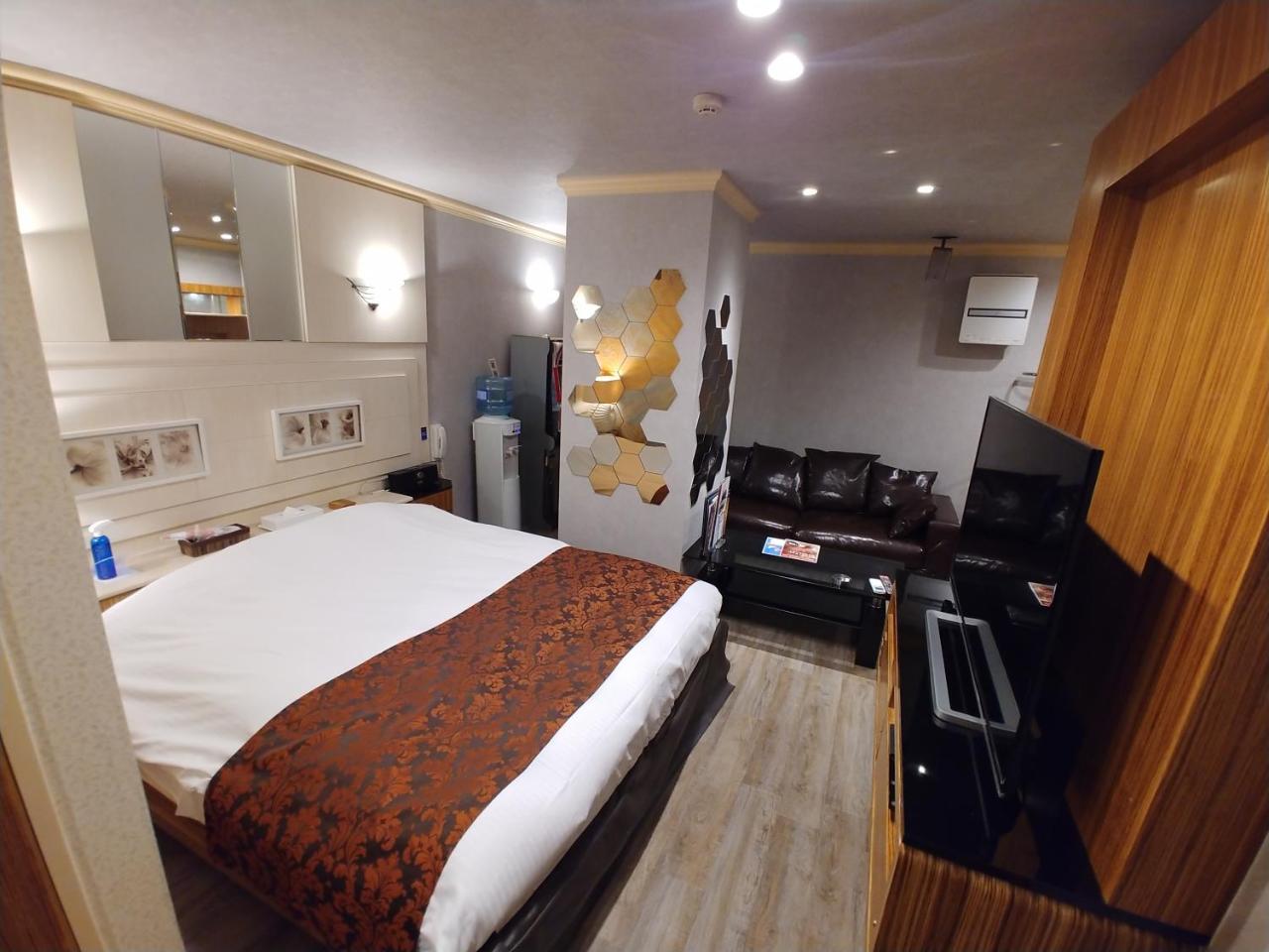 Hotel Allure (Adults Only) Наґоя Екстер'єр фото