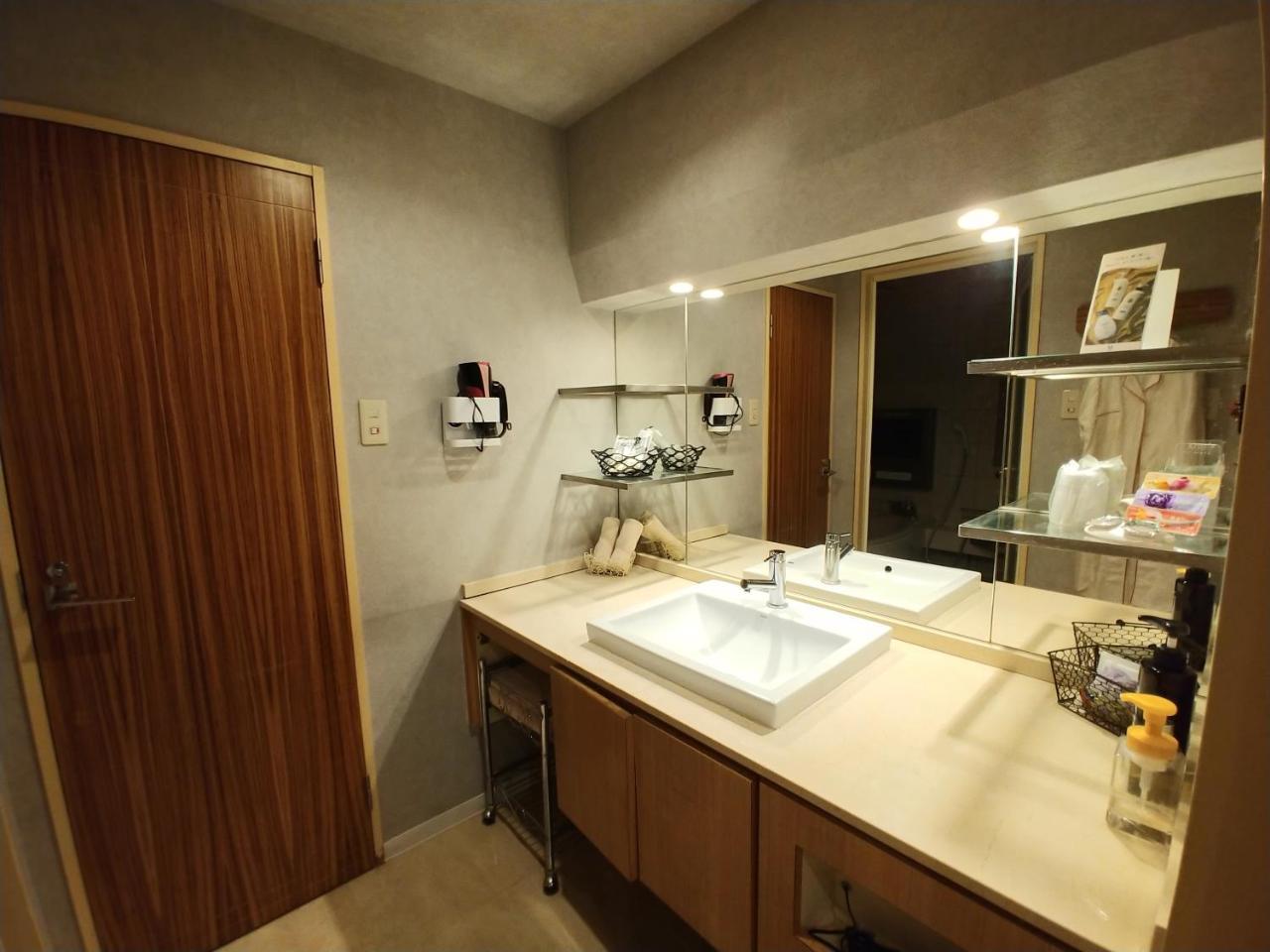 Hotel Allure (Adults Only) Наґоя Екстер'єр фото