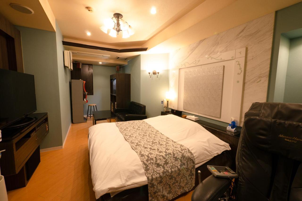 Hotel Allure (Adults Only) Наґоя Екстер'єр фото